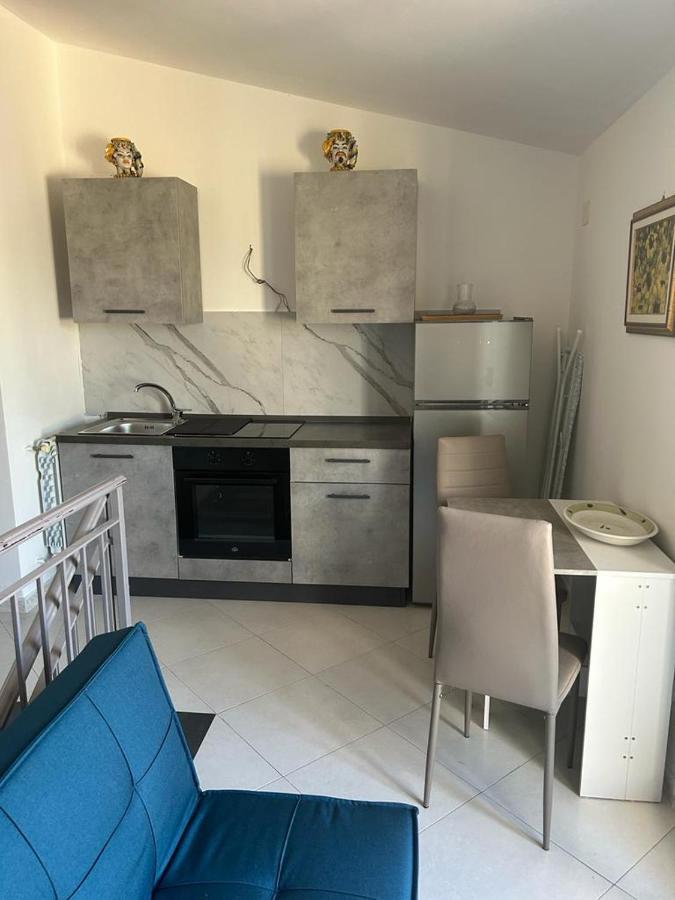 Nina Apartament Giardini Naxos Con Posto Auto Zewnętrze zdjęcie