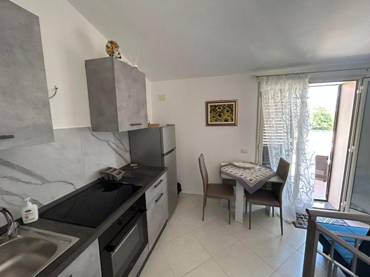 Nina Apartament Giardini Naxos Con Posto Auto Zewnętrze zdjęcie