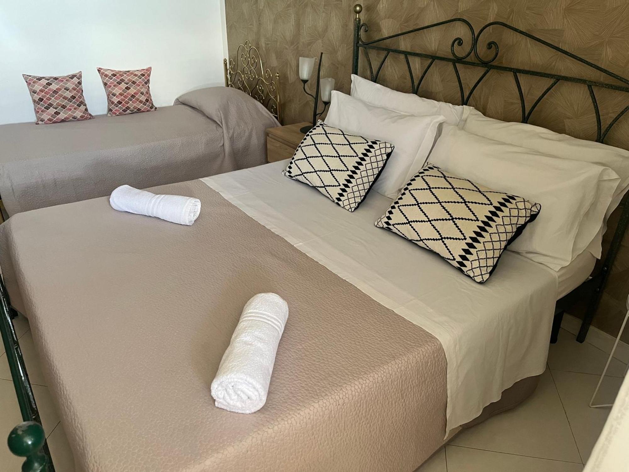 Nina Apartament Giardini Naxos Con Posto Auto Zewnętrze zdjęcie